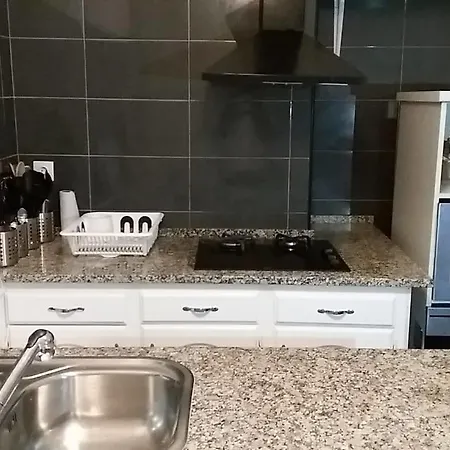 אכסניה At Ease *